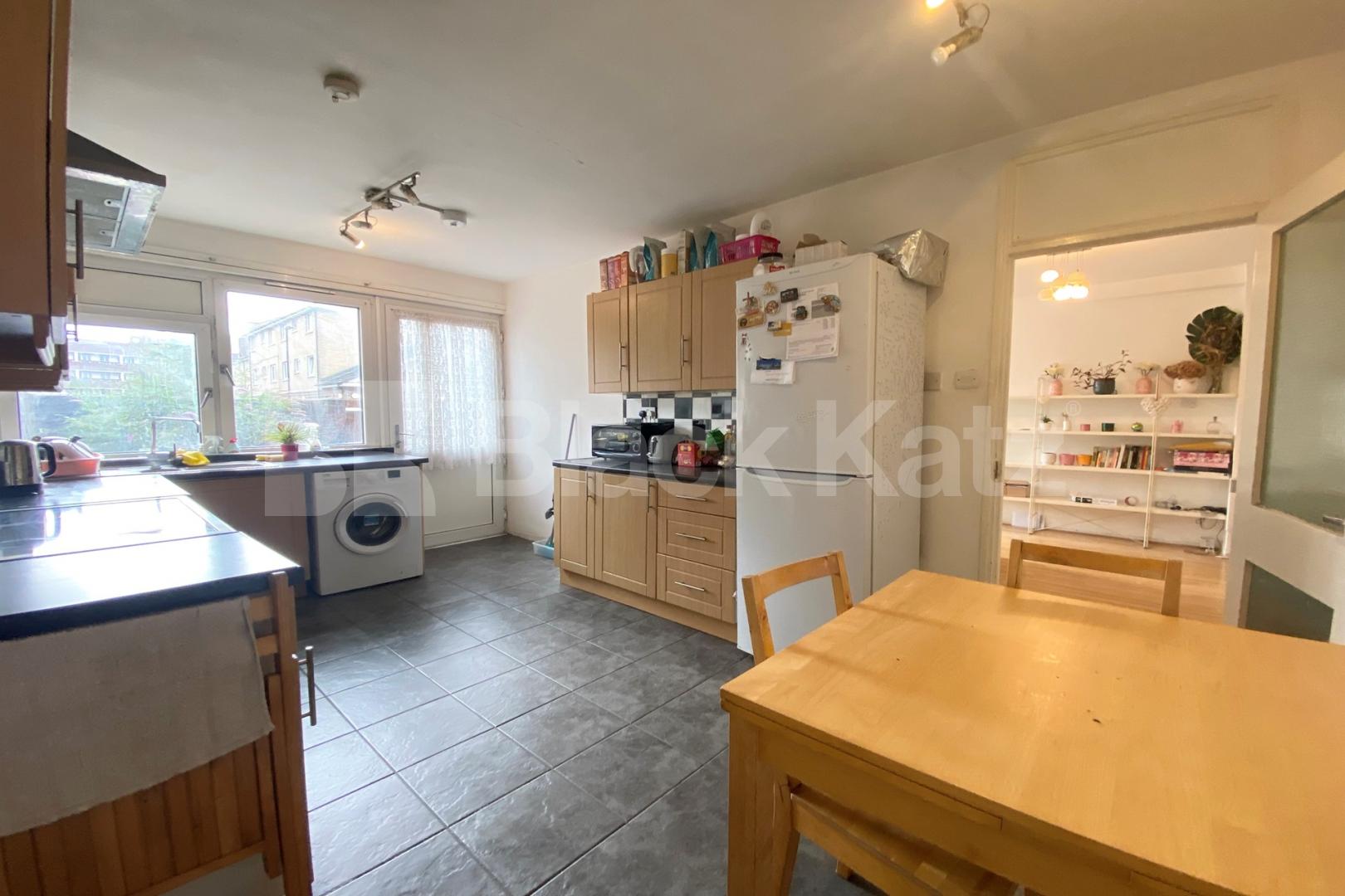 Duplex apartment in Mid-Century development  Longshore, Deptford